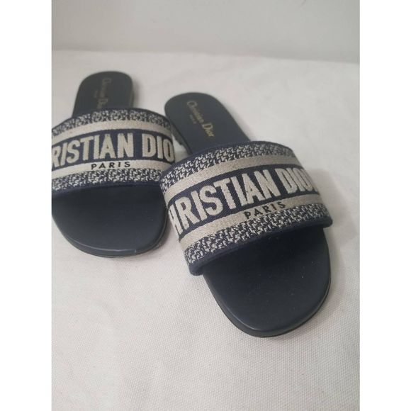 Authentic DIOR Dway slides in size 39.5 - Picture 2 of 10